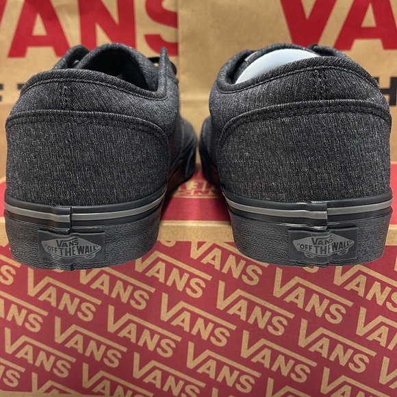 Vans Men’s Atwood
(Varsity Textile) Black/Pewter
VN0A45J9VEJ
Sneakers - Picture 11 of 16